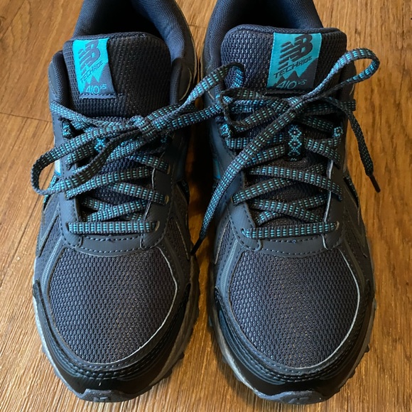 Women new balance trail hiking sneakers size 10 - Picture 1 of 6